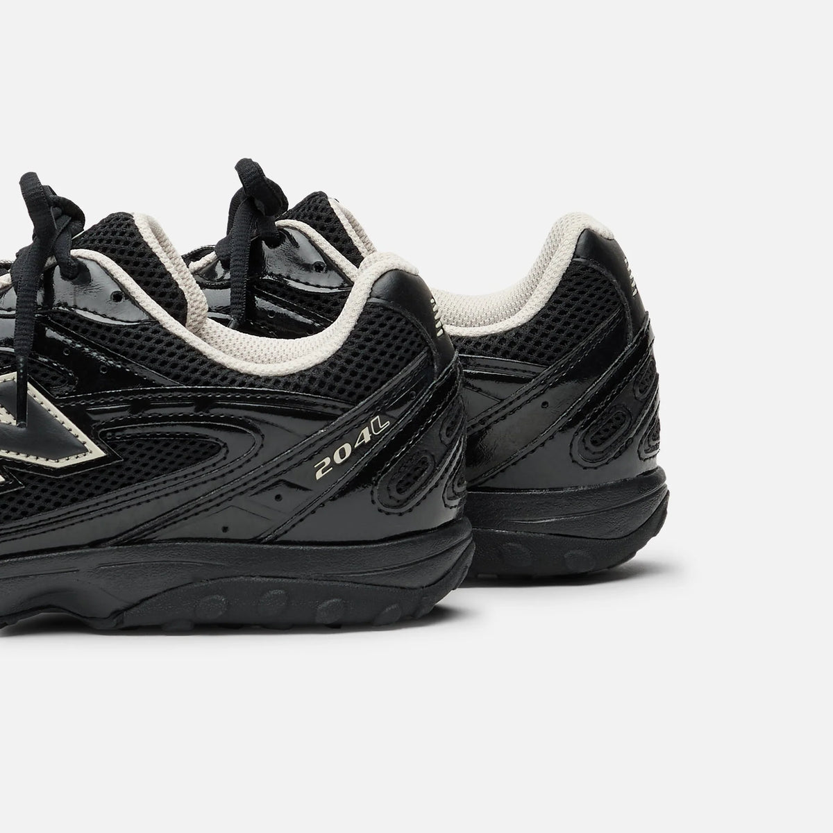 204L Black Timberwolf