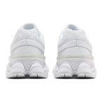 9060 Triple White
