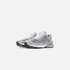 990v5 Grey