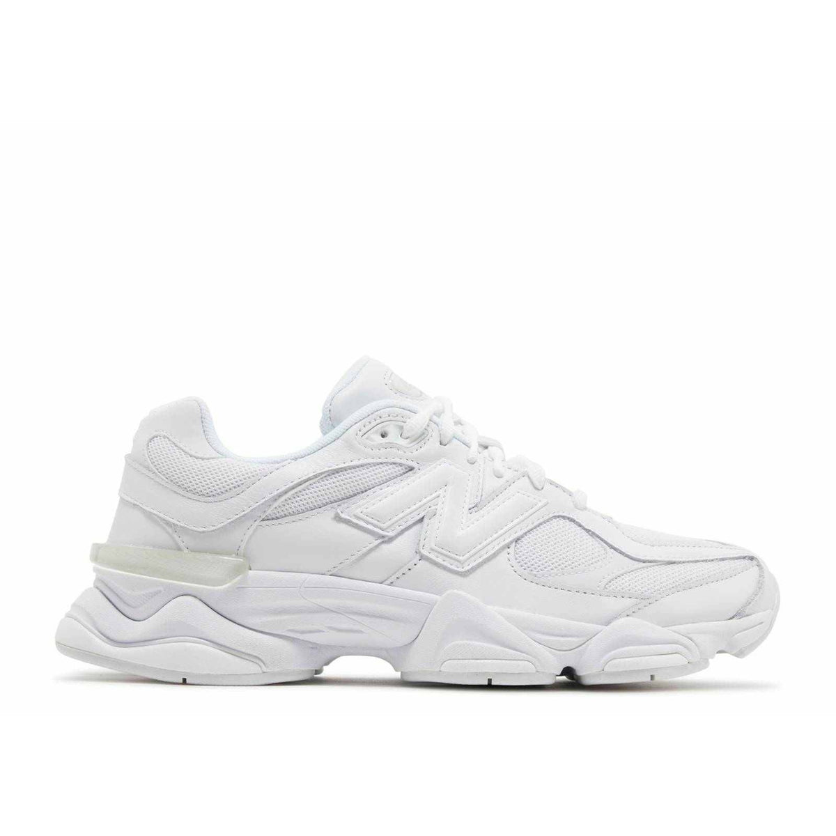 9060 Triple White