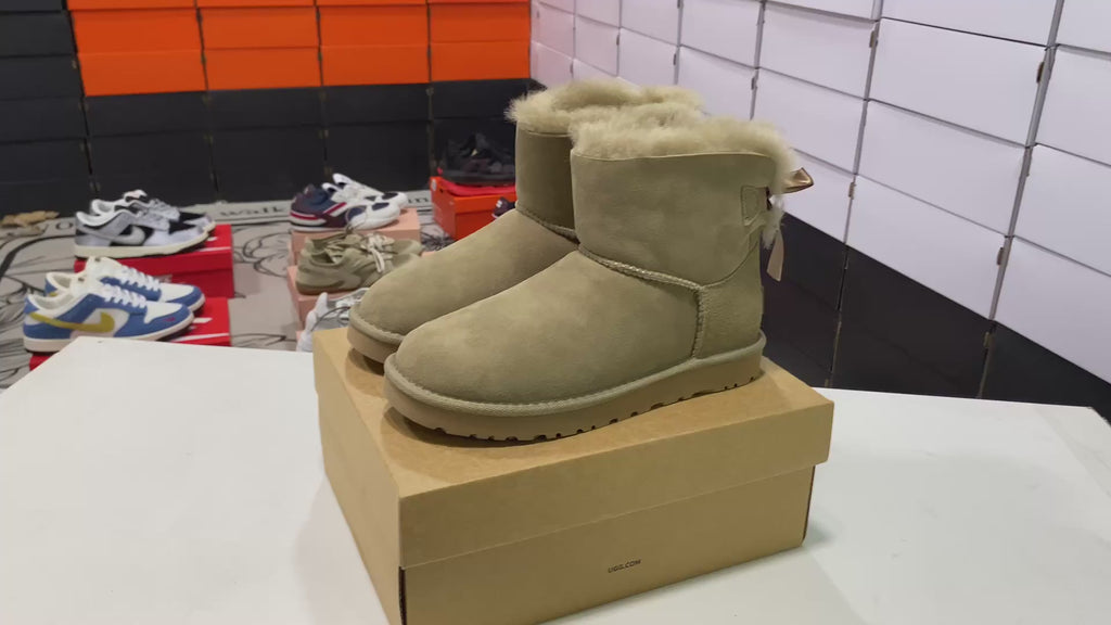 Mini Bailey Bow II Boot Light Bronze